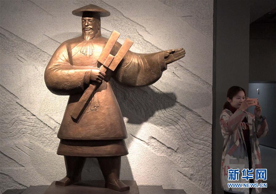 （文化·黃河文化帶·圖文互動）（3）在夏都二里頭，感受中華早期文明精粹 